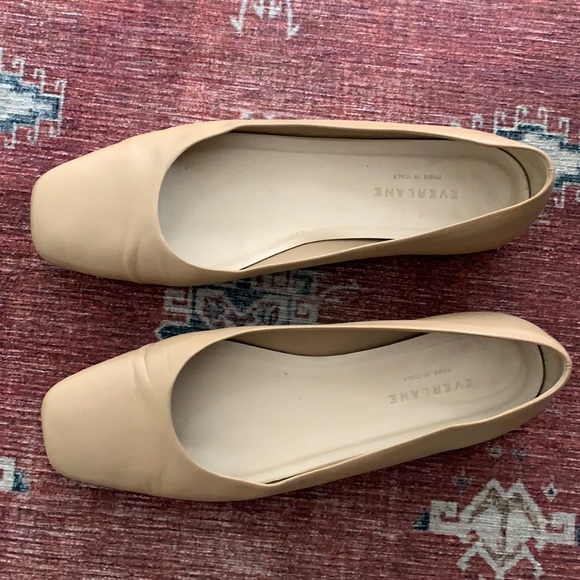 Everlane Shoes - Everlane 90’s Flat Square Toe Light Taupe Size 9